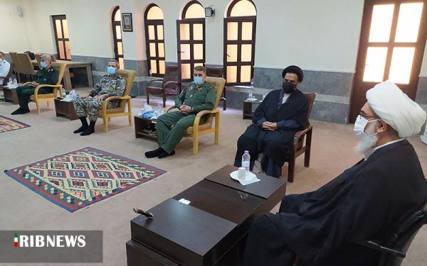 فرماندهان نظامی استان بوشهر با آیت الله صفایی بوشهری دیدار کردند فرماندهان نظامی استان بوشهر با آیت الله صفایی بوشهری دیدار کردند