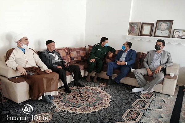 سپاه ارسنجان، پیشرو در بزرگداشت دفاع مقدس سپاه ارسنجان، پیشرو در بزرگداشت دفاع مقدس