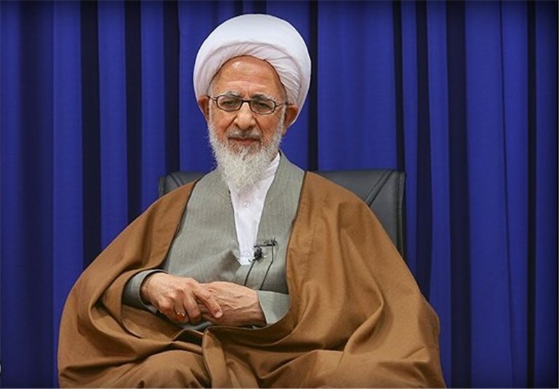 بزرگان و متقیان جامعه پیرو راه شهدای والا مقام شدند