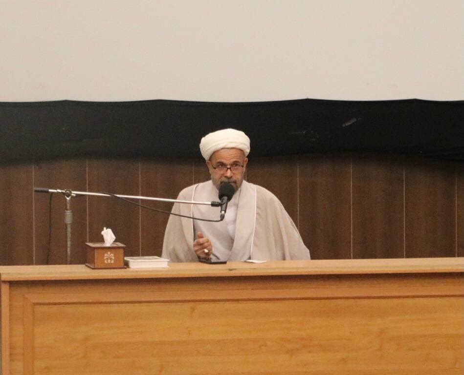 وحدت و برادری پیام اسلام است / شیعه انگلیسی و سنی وهابی دو لبه یک قیچی اند
