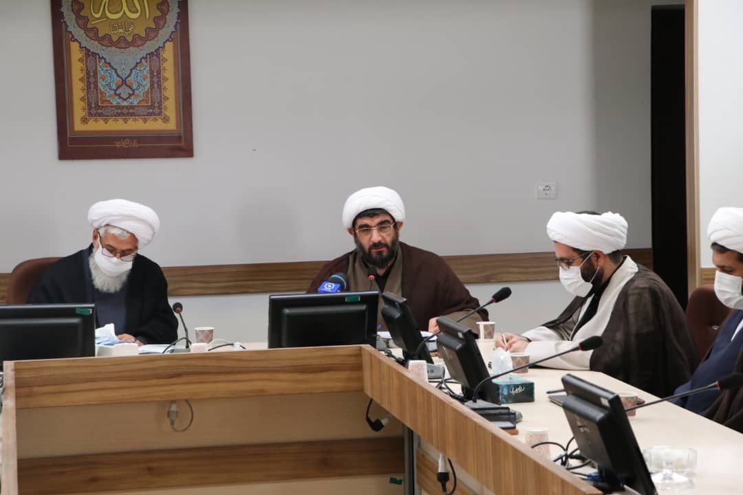 جلسه كميته هماهنگي يادواره شهداي روحاني در زنجان برگزار شد