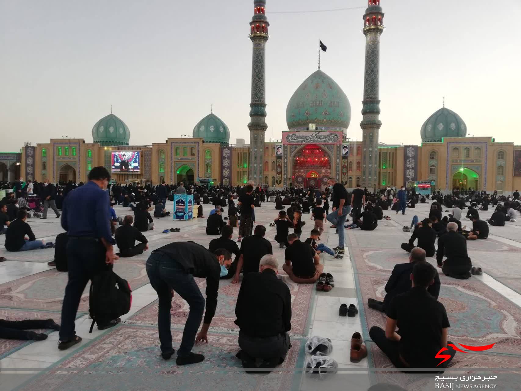 هیچ چیزی مانع عشق به حسین بن علی در دلها نمی شود