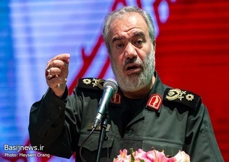 زندهنگه داشتن یاد شهدا از برکات ماندگار است