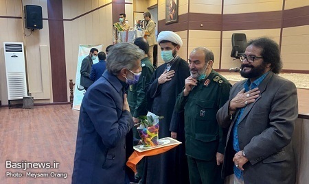 آیین تجلیل از خادمین اقامه نماز و خانوادههای شهدا و جانبازان برگزار شد