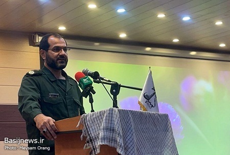 آیین تجلیل از خادمین اقامه نماز و خانوادههای شهدا و جانبازان برگزار شد
