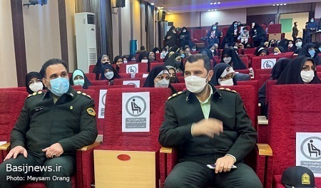 آیین تجلیل از خادمین اقامه نماز و خانوادههای شهدا و جانبازان برگزار شد