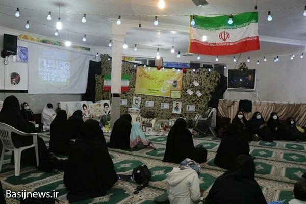 برگزاری یادواره شهدای والا مقام کوی هنرستان همدان برگزاری یادواره شهدای والا مقام کوی هنرستان همدان