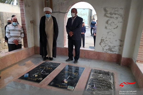 بازدید آیت الله صفایی بوشهری از روستای خورشهاب و بررسی مشکلات این روستا بازدید آیت الله صفایی بوشهری از روستای خورشهاب و بررسی مشکلات این روستا