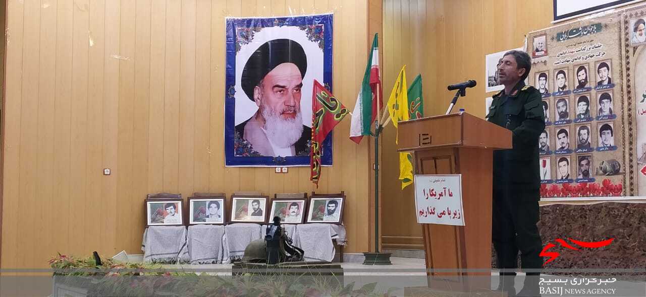 شهدای جهادگر سنگرسازان بیسنگر هستند شهدای جهادگر سنگرسازان بیسنگر هستند