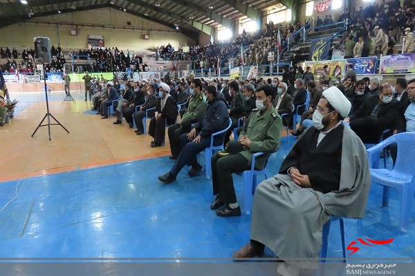بسیج خار چشم دشمنان و امید دوستان است بسیج خار چشم دشمنان و امید دوستان است
