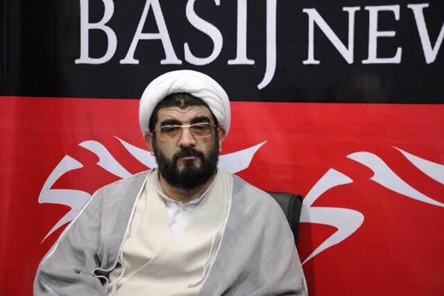 یکی از رموز ماندگاری بسیج روح نوآوری و خلاقیت حاکم بر بسیج است یکی از رموز ماندگاری بسیج روح نوآوری و خلاقیت حاکم بر بسیج است