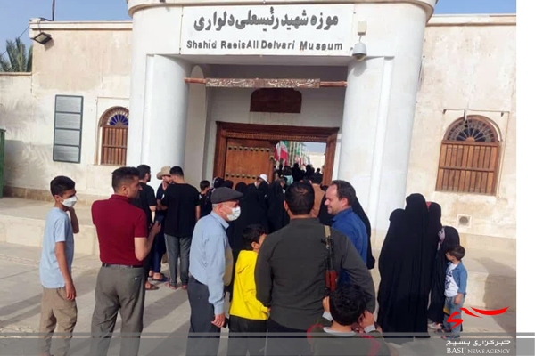 حضور بیش از ۵ هزار و ۵۰۰ زائر راهیان نور دریایی در بوشهر حضور بیش از ۵ هزار و ۵۰۰ زائر راهیان نور دریایی در بوشهر