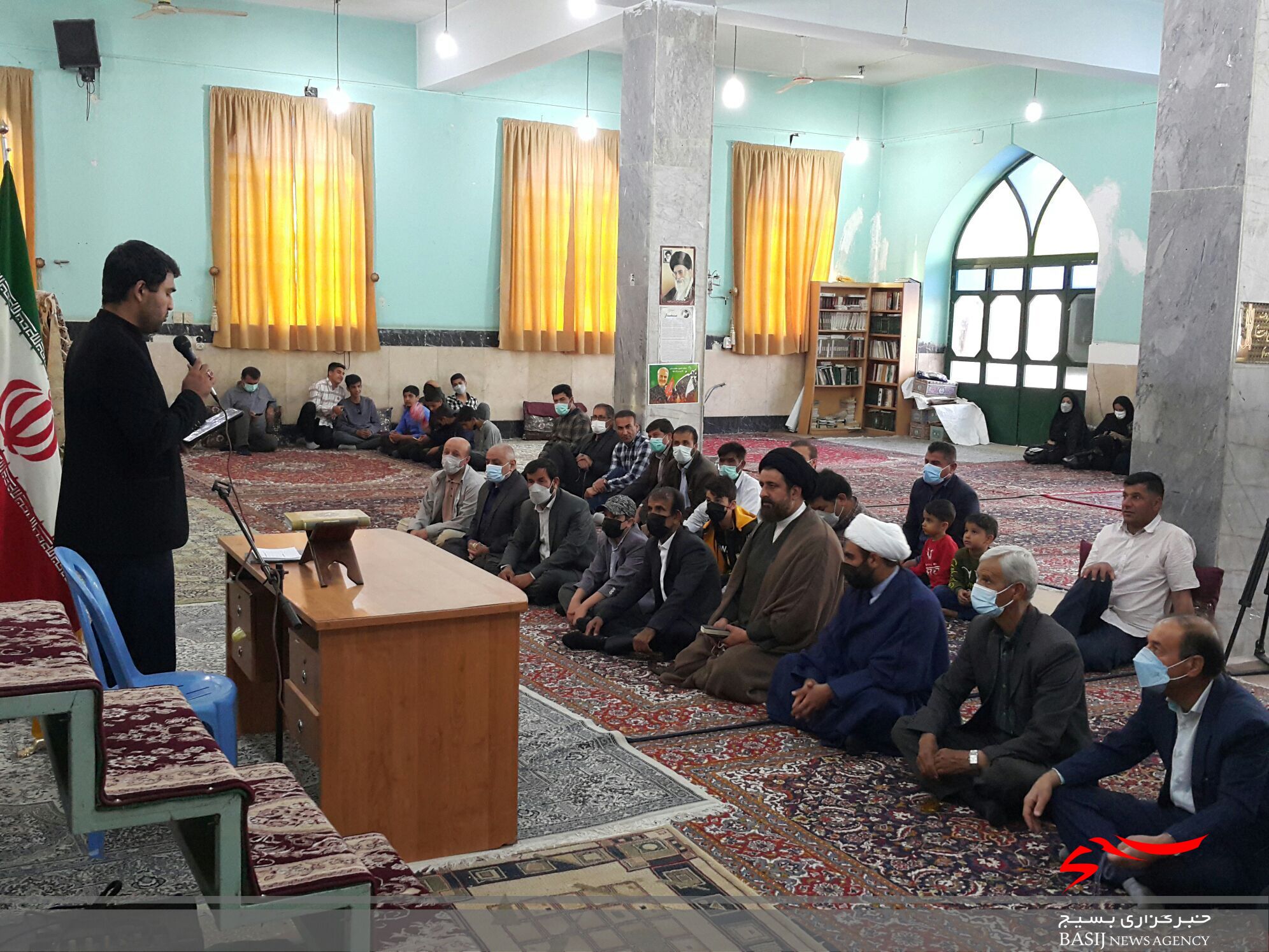 کتاب بوی تند خردل در یاسوج رونمایی شد کتاب بوی تند خردل در یاسوج رونمایی شد