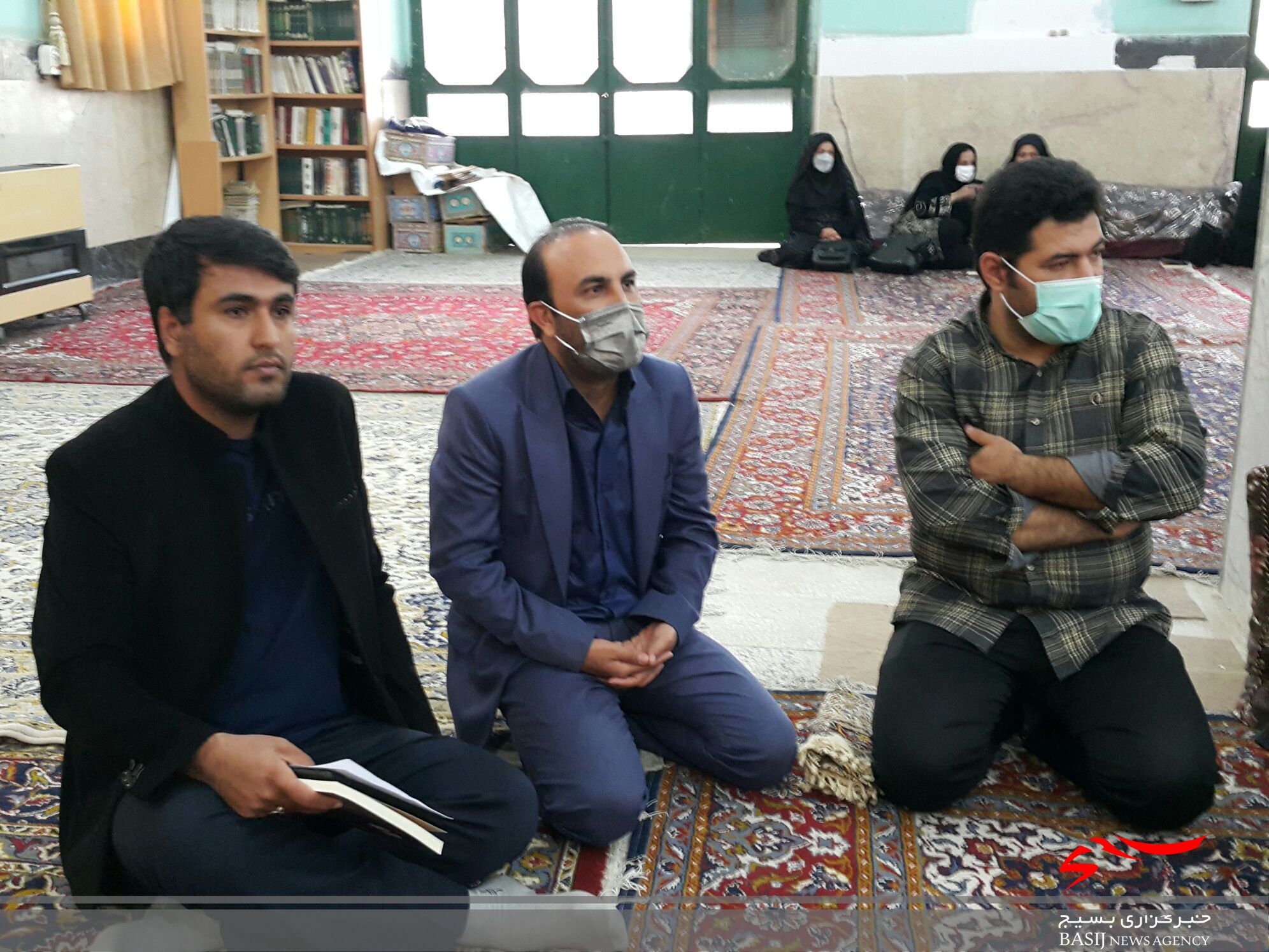 کتاب بوی تند خردل در یاسوج رونمایی شد کتاب بوی تند خردل در یاسوج رونمایی شد