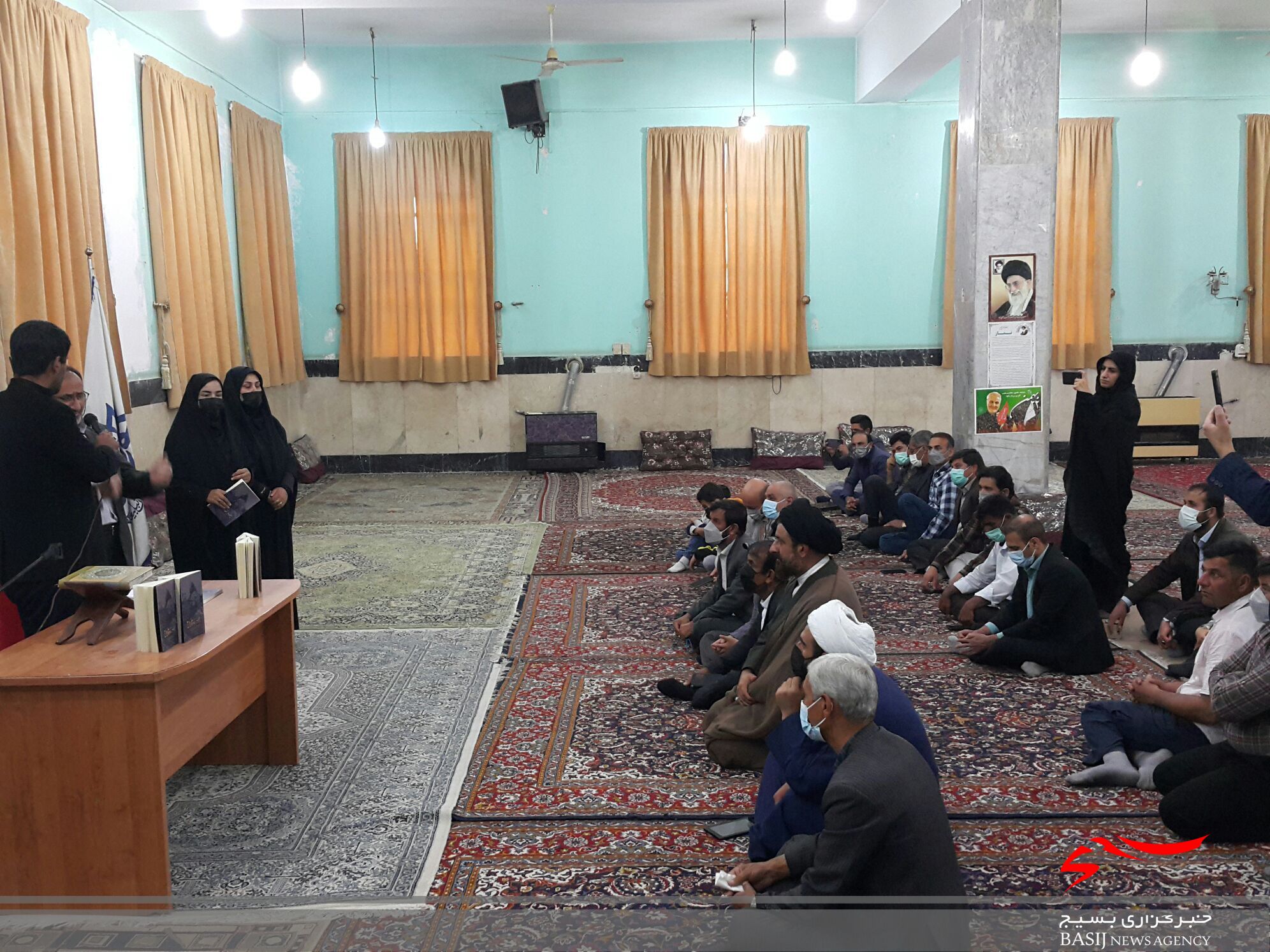 کتاب بوی تند خردل در یاسوج رونمایی شد کتاب بوی تند خردل در یاسوج رونمایی شد