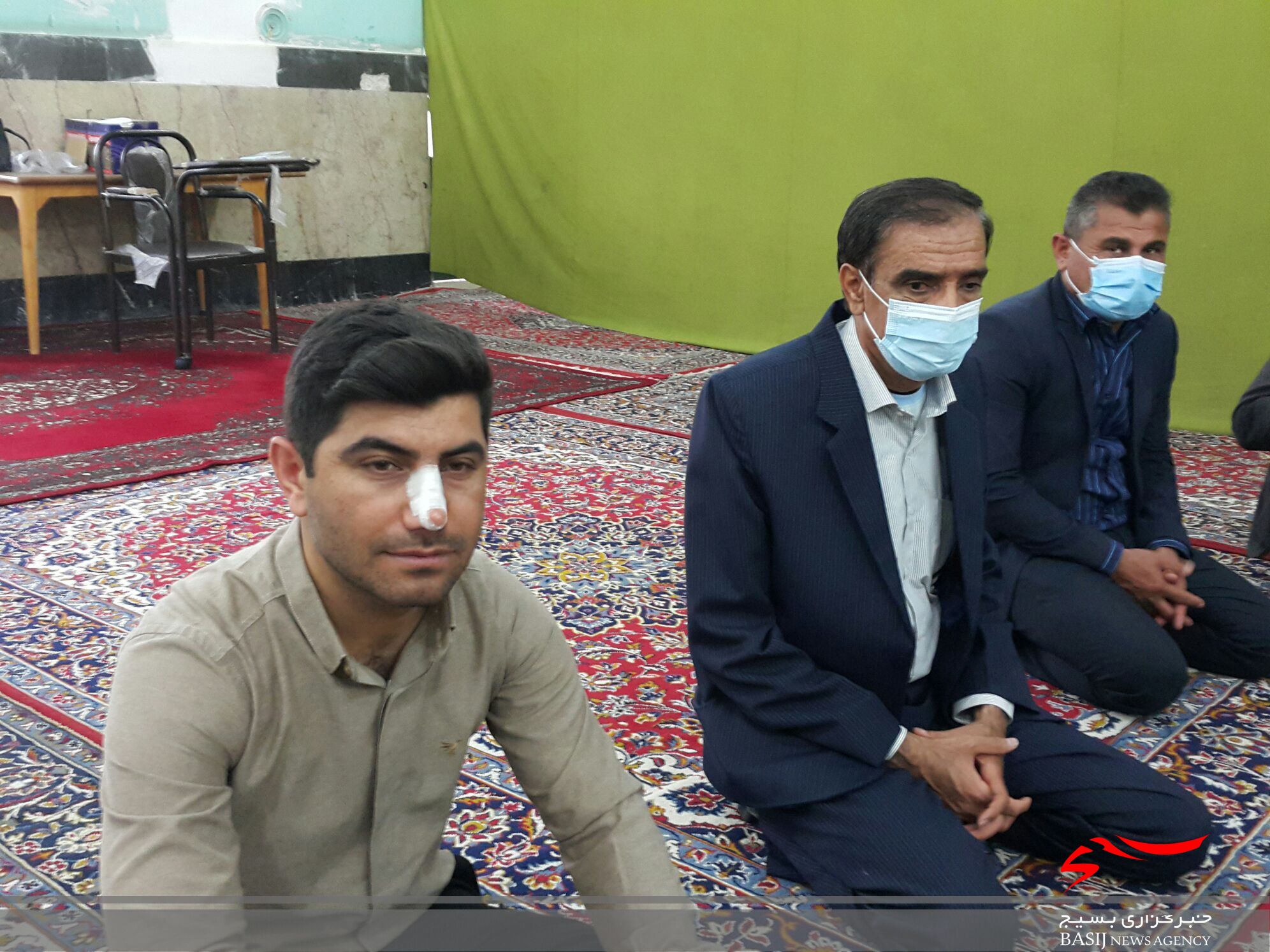 کتاب بوی تند خردل در یاسوج رونمایی شد کتاب بوی تند خردل در یاسوج رونمایی شد