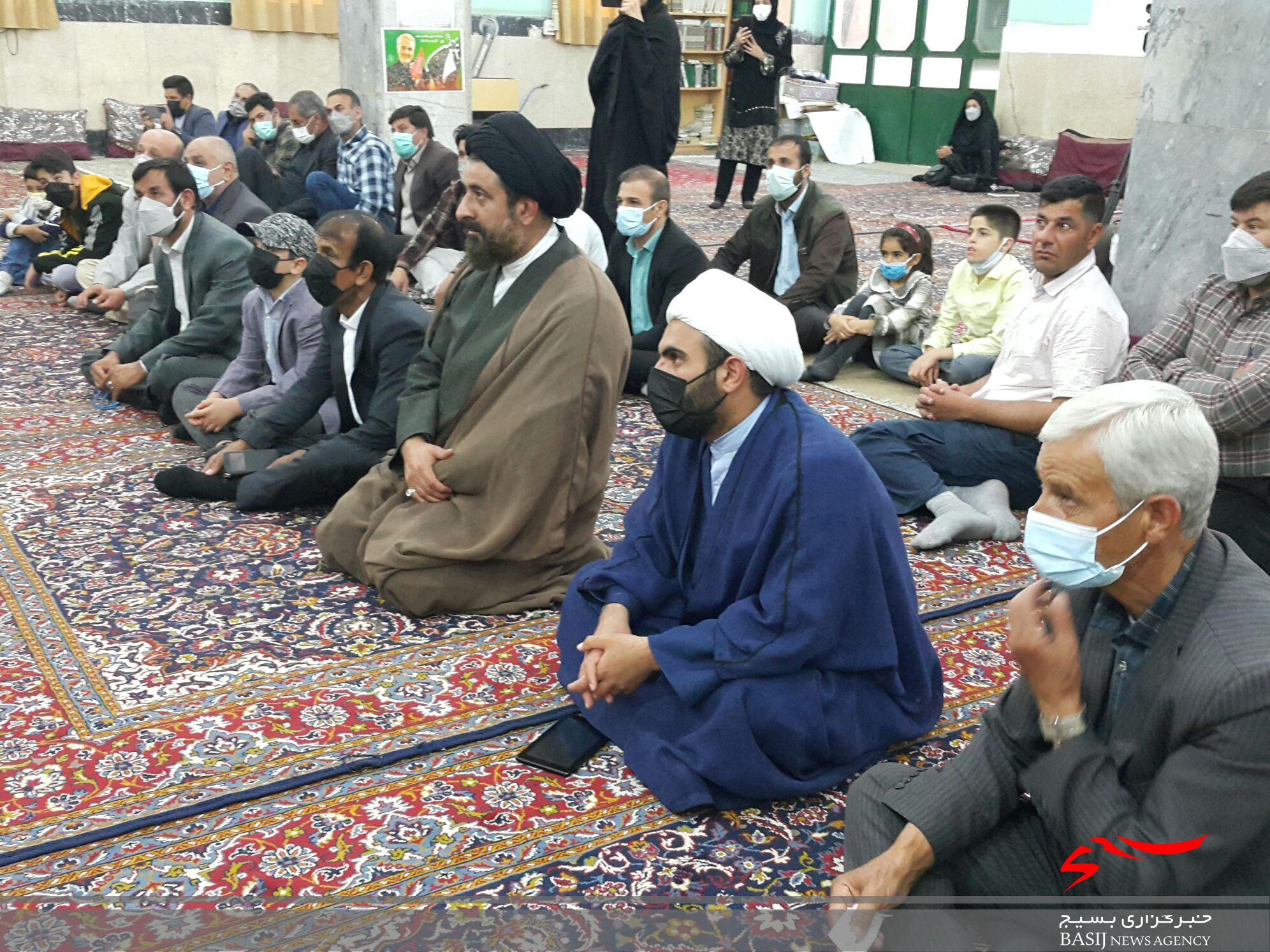 کتاب بوی تند خردل در یاسوج رونمایی شد کتاب بوی تند خردل در یاسوج رونمایی شد