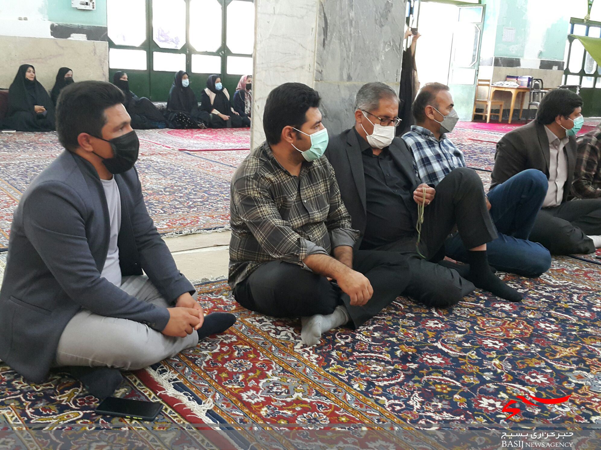 کتاب بوی تند خردل در یاسوج رونمایی شد کتاب بوی تند خردل در یاسوج رونمایی شد
