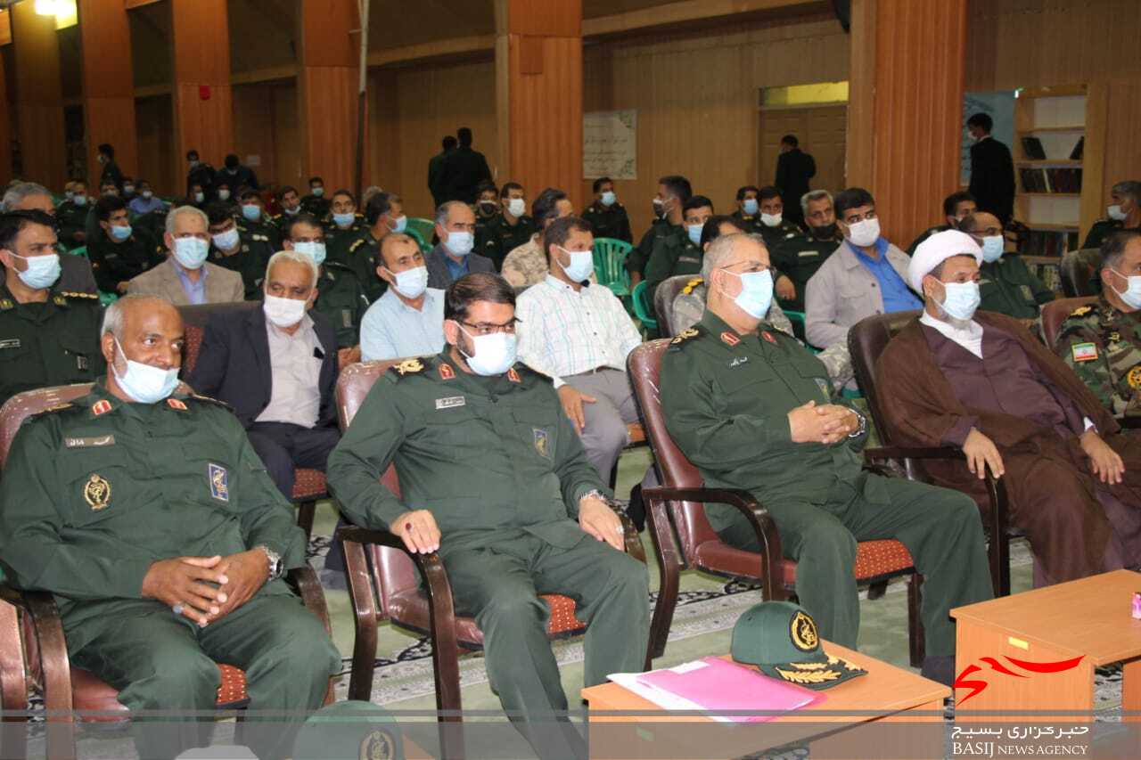 سردار پاکپور نقش اساسی و کلیدی در تامین امنیت کشور دارد سردار پاکپور نقش اساسی و کلیدی در تامین امنیت کشور دارد