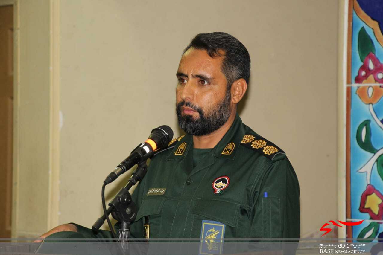 سردار پاکپور نقش اساسی و کلیدی در تامین امنیت کشور دارد سردار پاکپور نقش اساسی و کلیدی در تامین امنیت کشور دارد