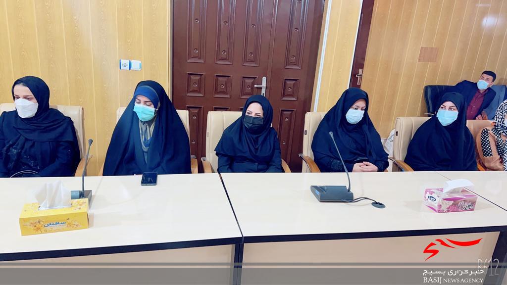 تجلیل از برگزیدگان 