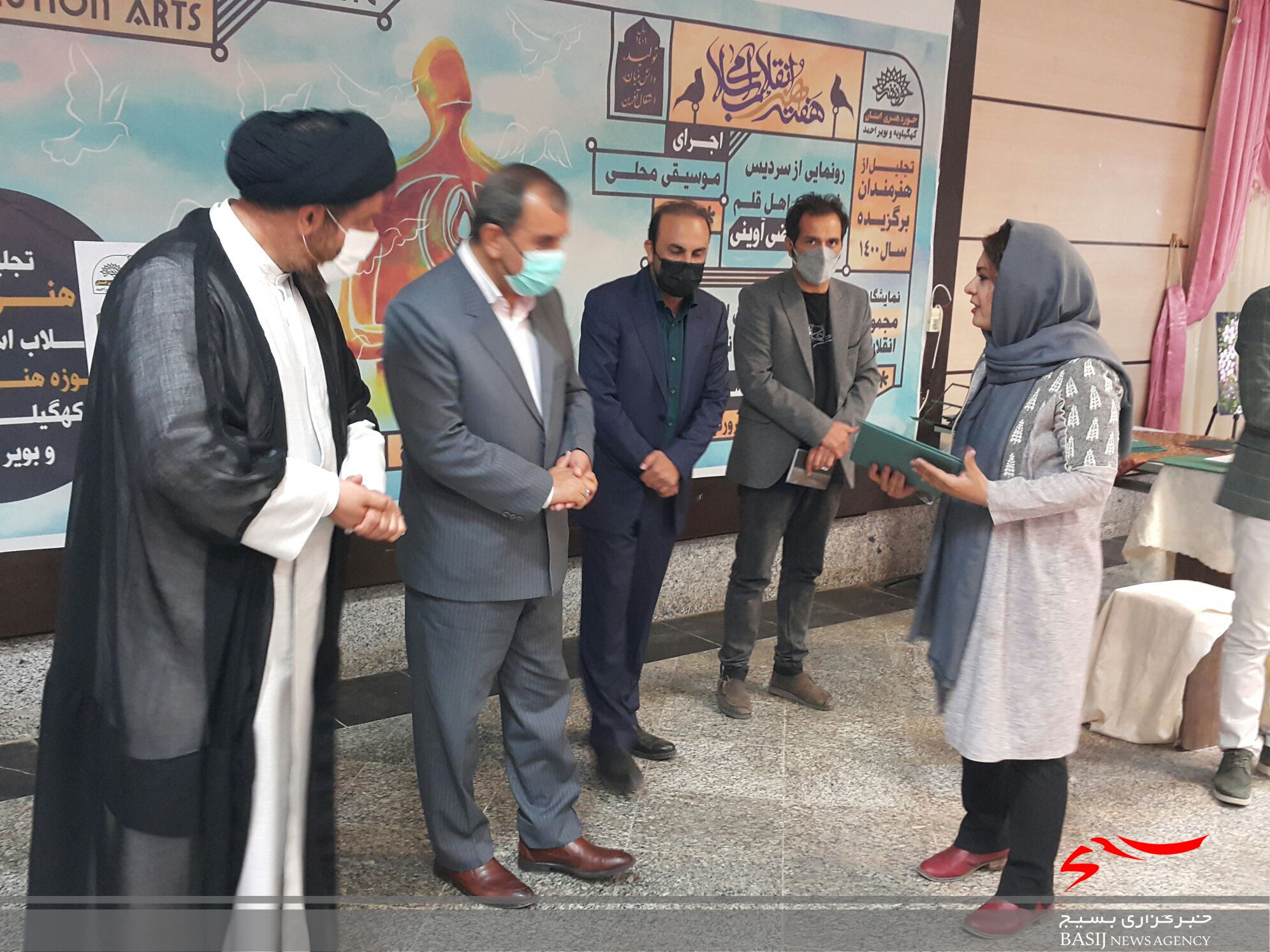 هنرمندان برگزیده سال ۱۴۰۰ کهگیلویه و بویراحمد تجلیل شدند+(تصاویر ) هنرمندان برگزیده سال ۱۴۰۰ کهگیلویه و بویراحمد تجلیل شدند+(تصاویر )
