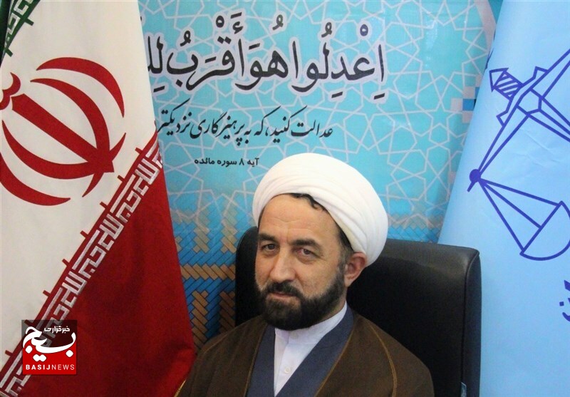 باید ایجاد اشتغال برای زندانیان را در اولویت قرار دهیم باید ایجاد اشتغال برای زندانیان را در اولویت قرار دهیم