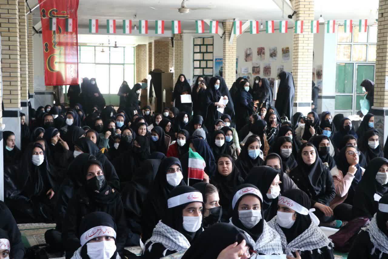 برنامههای پایگاههای بسیج خواهران حوزه حضرت رقیه (س) دهلران در سالگرد شهادت سردار دلها برنامههای پایگاههای بسیج خواهران حوزه حضرت رقیه (س) دهلران در سالگرد شهادت سردار دلها