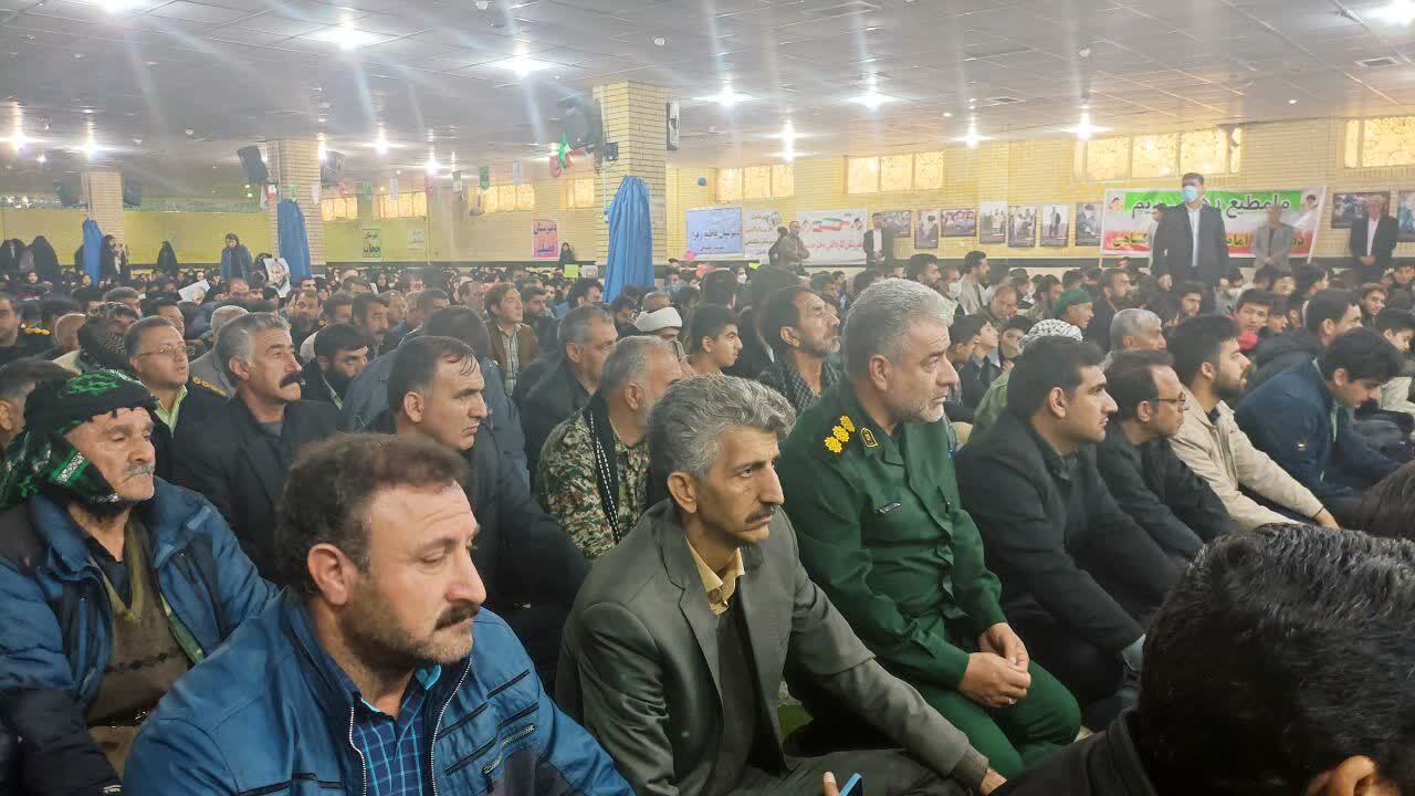 گرامیداشت سومین سالروز شهادت سردار حاج قاسم سلیمانی در ملکشاهی برگزار شد گرامیداشت سومین سالروز شهادت سردار حاج قاسم سلیمانی در ملکشاهی برگزار شد