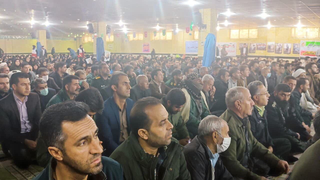 گرامیداشت سومین سالروز شهادت سردار حاج قاسم سلیمانی در ملکشاهی برگزار شد گرامیداشت سومین سالروز شهادت سردار حاج قاسم سلیمانی در ملکشاهی برگزار شد