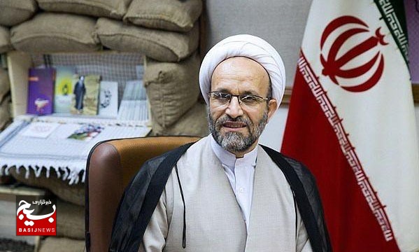 آمریکا باید از همه پایگاههای خود در منطقه فرار کند آمریکا باید از همه پایگاههای خود در منطقه فرار کند