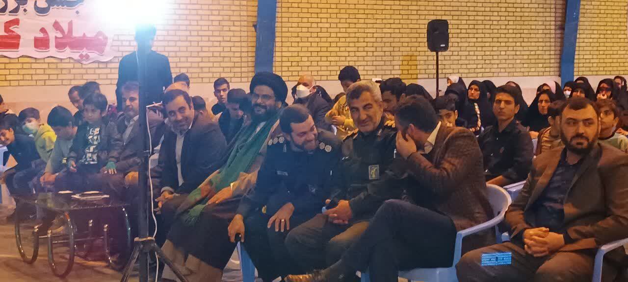 جشنی به همت حوزه حضرت فاطمه زهرا س با حضور مردم مهران برگزار شد جشنی به همت حوزه حضرت فاطمه زهرا س با حضور مردم مهران برگزار شد