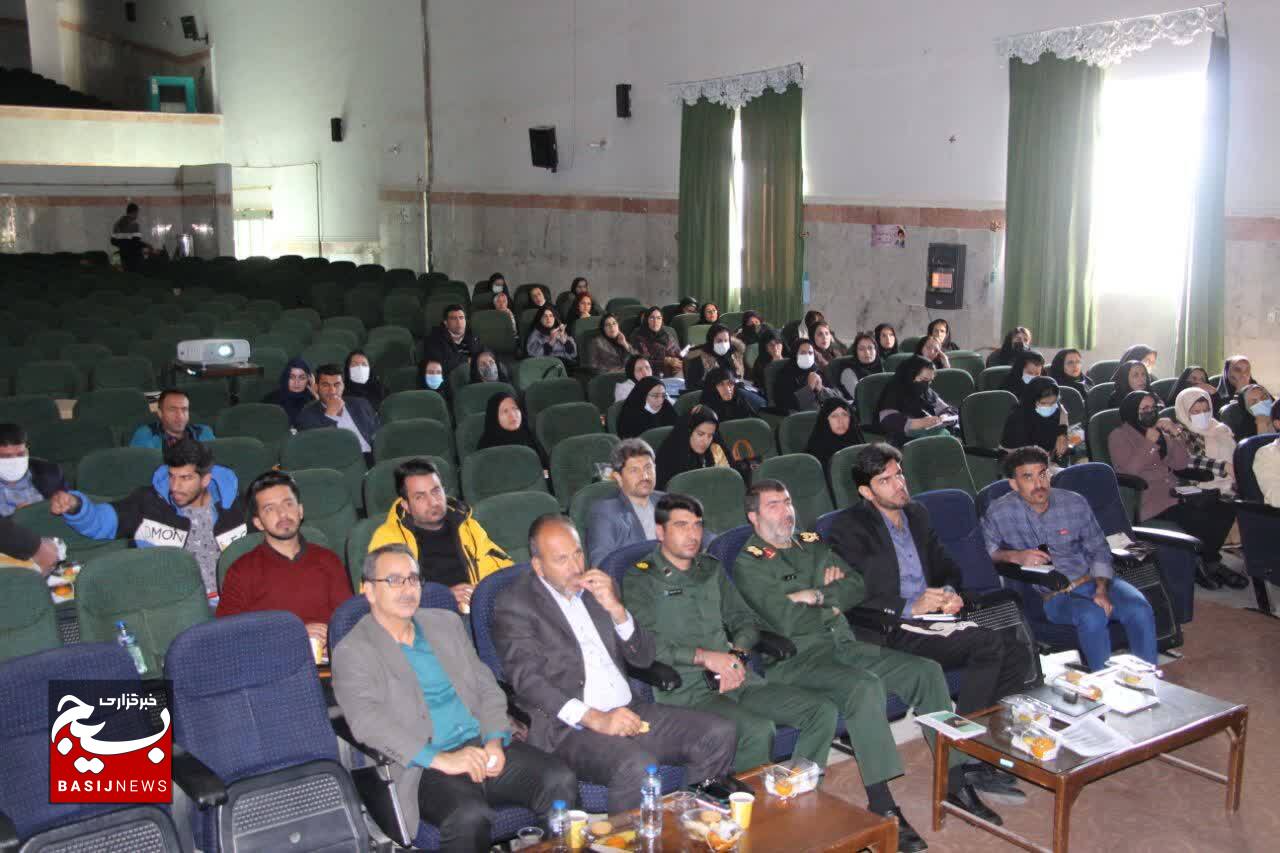 سپاه و بسیج پای کار کمک به خودکفایی در تولید محصولات کشاورزی راهبردی