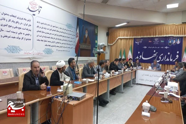 یکی از مباحث بسیار مهم در مسائل فرهنگی بحث عفاف و حجاب است یکی از مباحث بسیار مهم در مسائل فرهنگی بحث عفاف و حجاب است