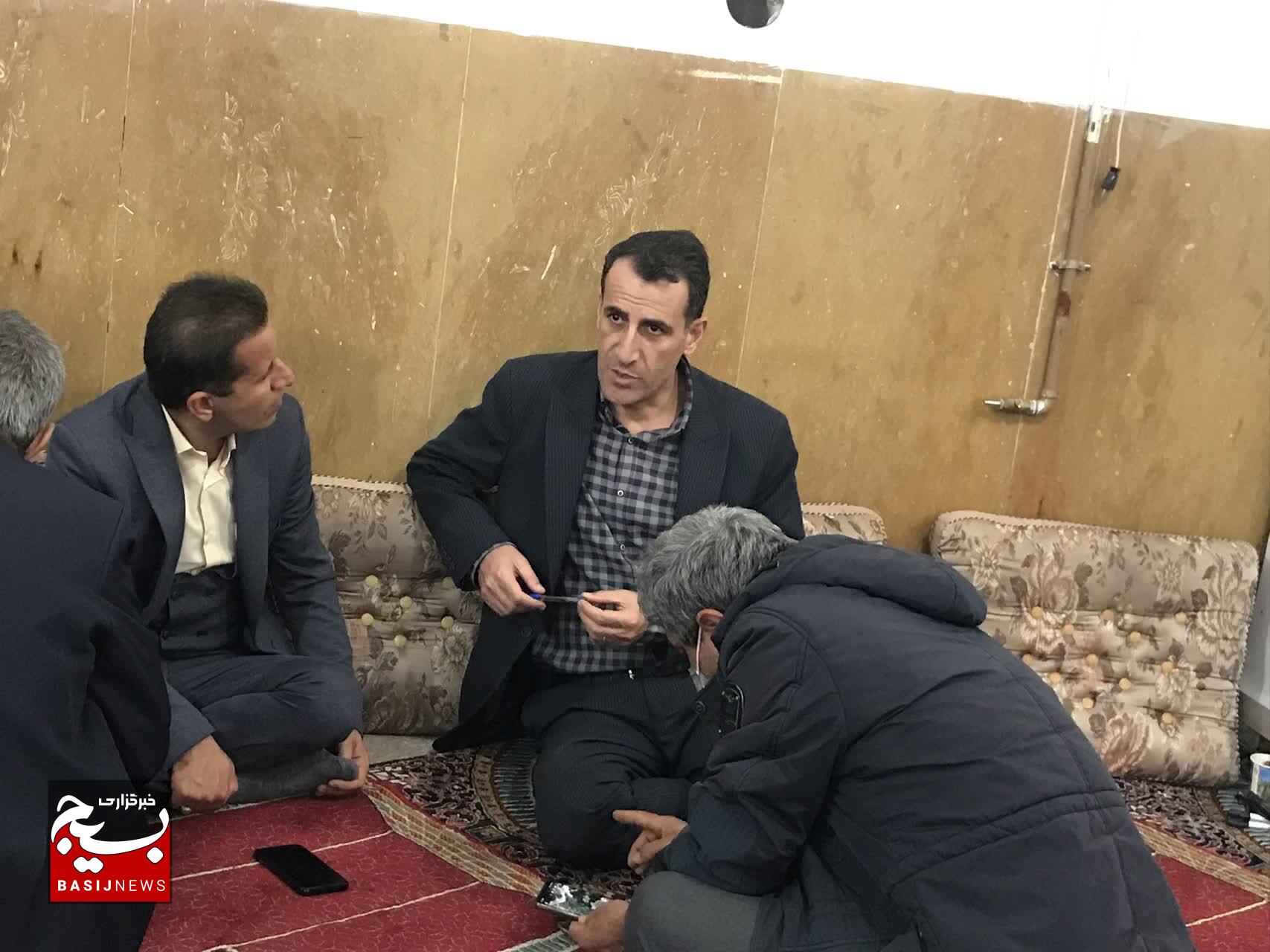 ارایه خدمات مشاوره ای حقوقی و قضایی رایگان این بار در مسجد امام حسین (ع) شهر یاسوج ارایه خدمات مشاوره ای حقوقی و قضایی رایگان این بار در مسجد امام حسین (ع) شهر یاسوج