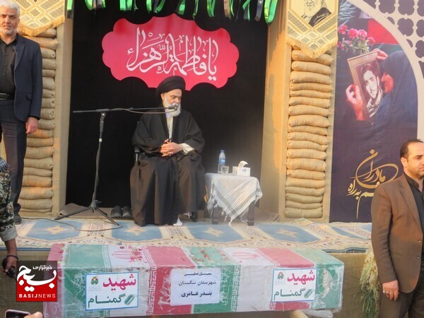 تشییع با شکوه شهید گمنام در بندر عامری تشییع با شکوه شهید گمنام در بندر عامری
