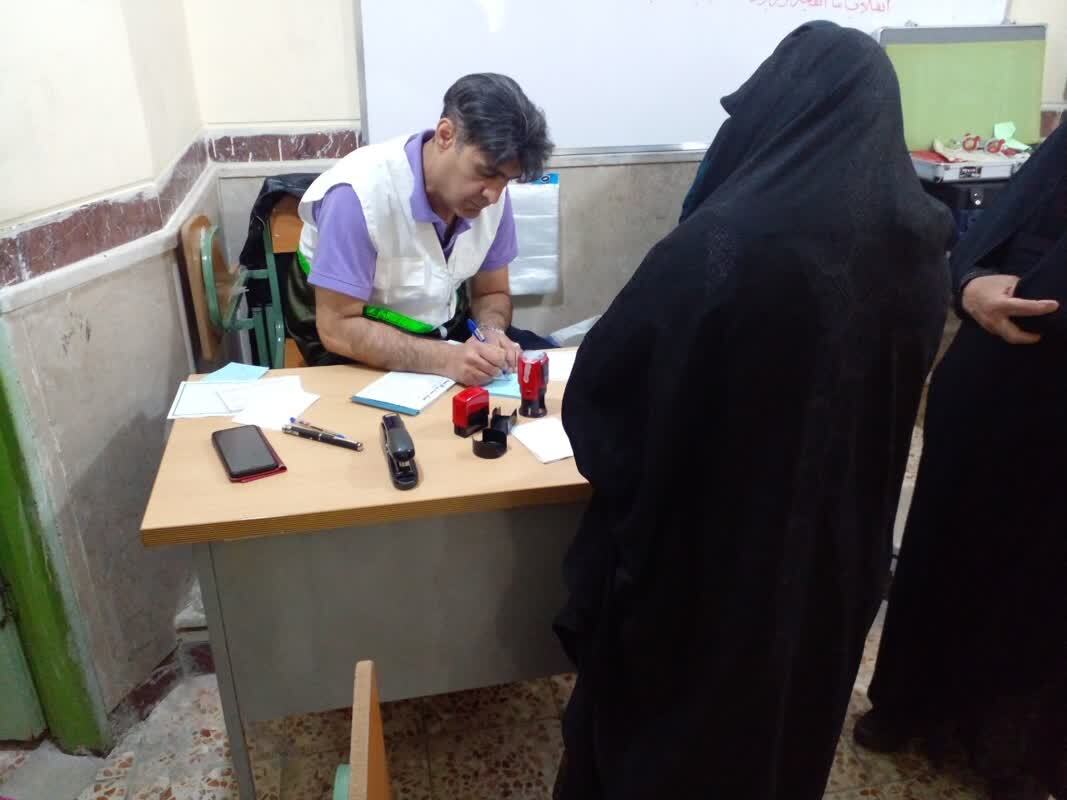 ارائه خدمات رایگان پزشکی به ۵۰۰ نفر در روستای قلعه جوق ارائه خدمات رایگان پزشکی به ۵۰۰ نفر در روستای قلعه جوق
