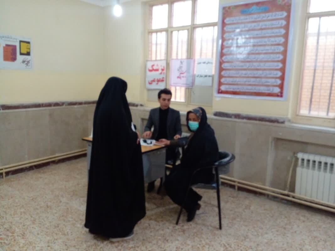 ارائه خدمات رایگان پزشکی به ۵۰۰ نفر در روستای قلعه جوق ارائه خدمات رایگان پزشکی به ۵۰۰ نفر در روستای قلعه جوق