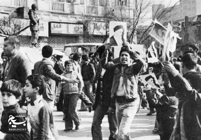 اولین تظاهرات انقلاب در اردبیل چگونه شکل گرفت اولین تظاهرات انقلاب در اردبیل چگونه شکل گرفت