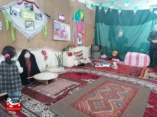 نمایشگاه زنان اسطوره ساز در مسجد شهید مصطفی خمینی(ره)