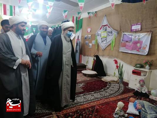 نمایشگاه زنان اسطوره ساز در مسجد شهید مصطفی خمینی(ره)