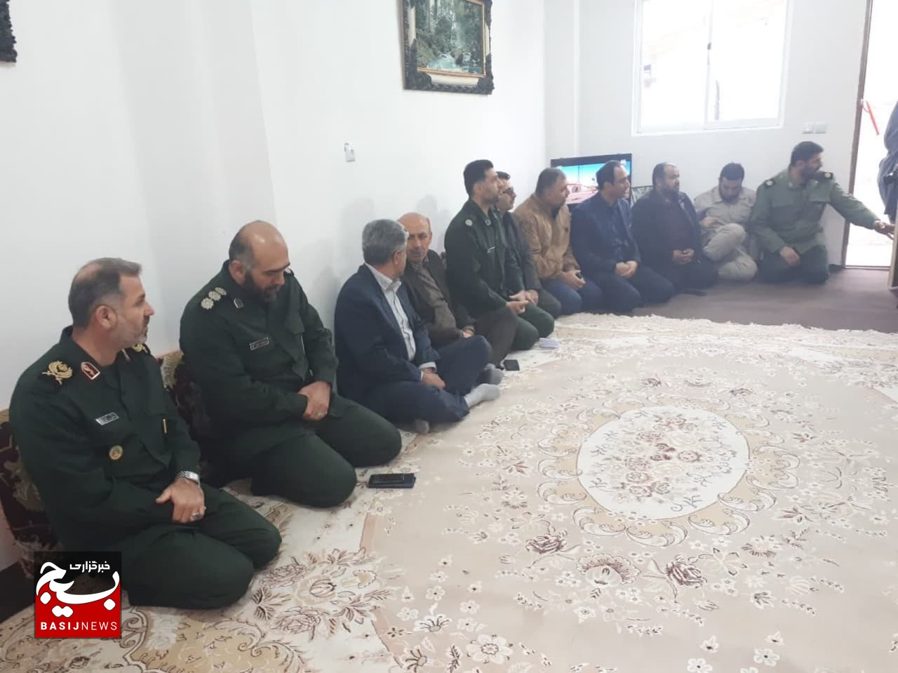 کلید ۱۰ خانه به نیازمندان ساروی تحویل شد کلید ۱۰ خانه به نیازمندان ساروی تحویل شد