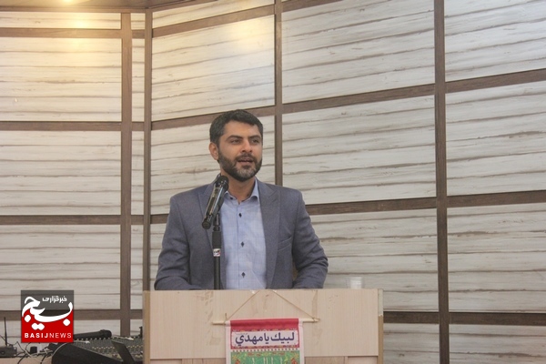 تجلیل از فرماندهان پایگاههای مقاومت حوزه کربلا بوشهر در جشن انقلاب تجلیل از فرماندهان پایگاههای مقاومت حوزه کربلا بوشهر در جشن انقلاب