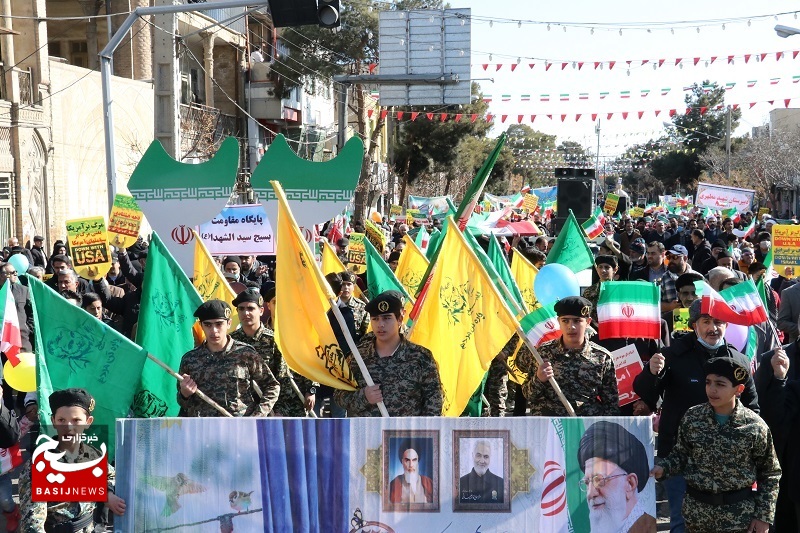 جلوه گری حماسه غرورآفرین راهپیمایی ۲۲ بهمن مردم دامغان در قاب تصاویر جلوه گری حماسه غرورآفرین راهپیمایی ۲۲ بهمن مردم دامغان در قاب تصاویر