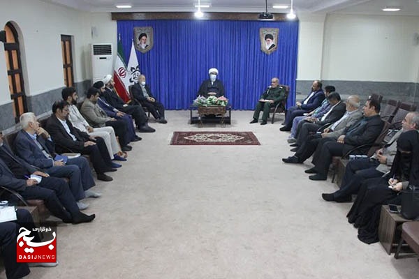 مسئولین استان از عملکردهای نهاد مجمع رهروان حمایت کنند مسئولین استان از عملکردهای نهاد مجمع رهروان حمایت کنند