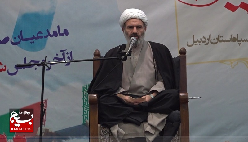 مراسم چهلمین روز تشیع و تدفین شهید گمنام سپاه استان در حسینیه ثارالله برگزار شد مراسم چهلمین روز تشیع و تدفین شهید گمنام سپاه استان در حسینیه ثارالله برگزار شد