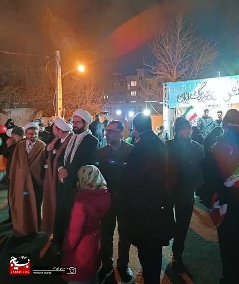 حضور پایوران و بسیجیان ناحیه شهید مفتح در مراسم الله اکبر شب ۲۲ بهمن