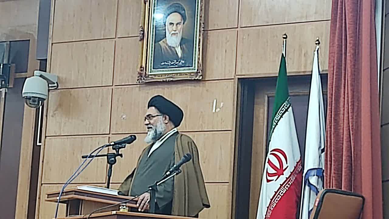 همایش استانی تبیین اندیشه دفاعی امام خامنه تای (مدظله‌العالی) در یاسوج برگزار شد