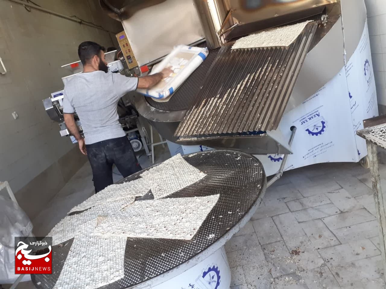 جهادگران بسیجی قم به یاری بیماران سرطانی شتافتند جهادگران بسیجی قم به یاری بیماران سرطانی شتافتند