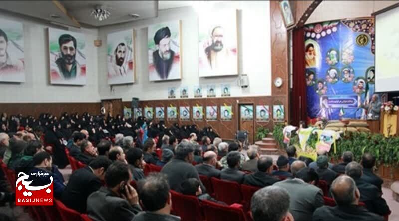 ایران به ابرقدرت بزرگ نظامی تبدیل شده است ایران به ابرقدرت بزرگ نظامی تبدیل شده است
